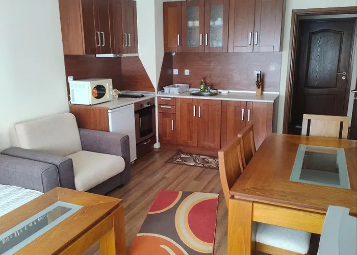 Near By Studenec-cedar Heights 1